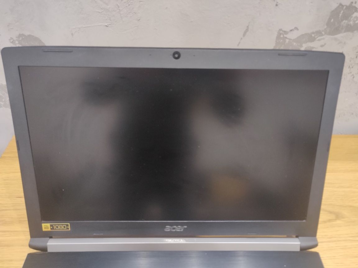 Продам ігровий ноутбук Acer Aspire A717 17 дюймів (торг)