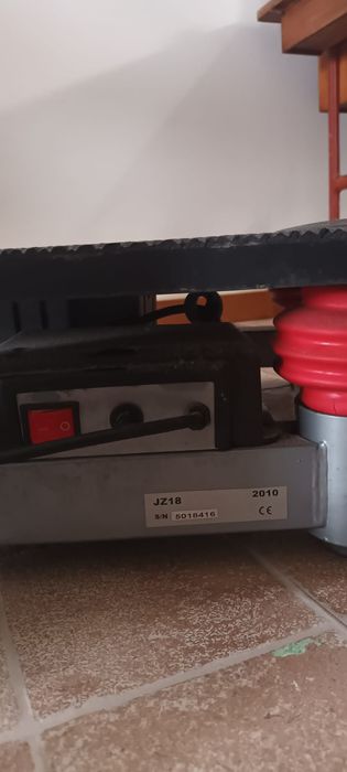 NewFit Vibration Plate // Placa Vibratória Fitness