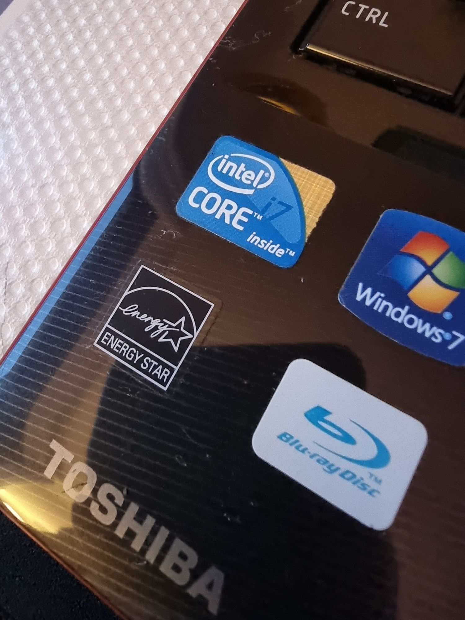 Portátil Toshiba Qosmio F60-14Q, [Ram-8GB], [Intel i7], [SSD-250GB]