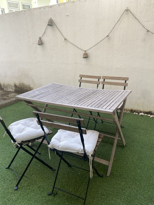 Conjunto mesa e cadeiras jardim