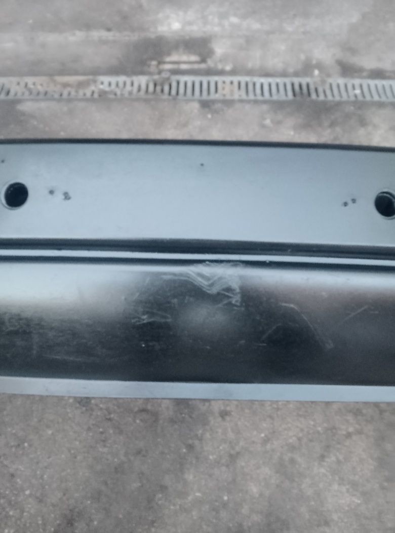 VW T4 Zderzak przód model przed liftingiem ładny stan