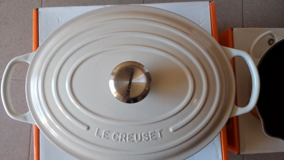 Garnek  Le Creuset oval  31Cm Meringue