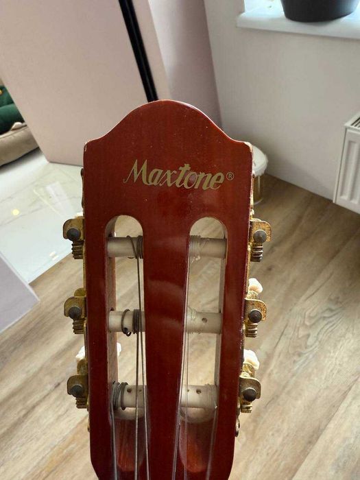 Класична гітара MAXTONE CGC-360N