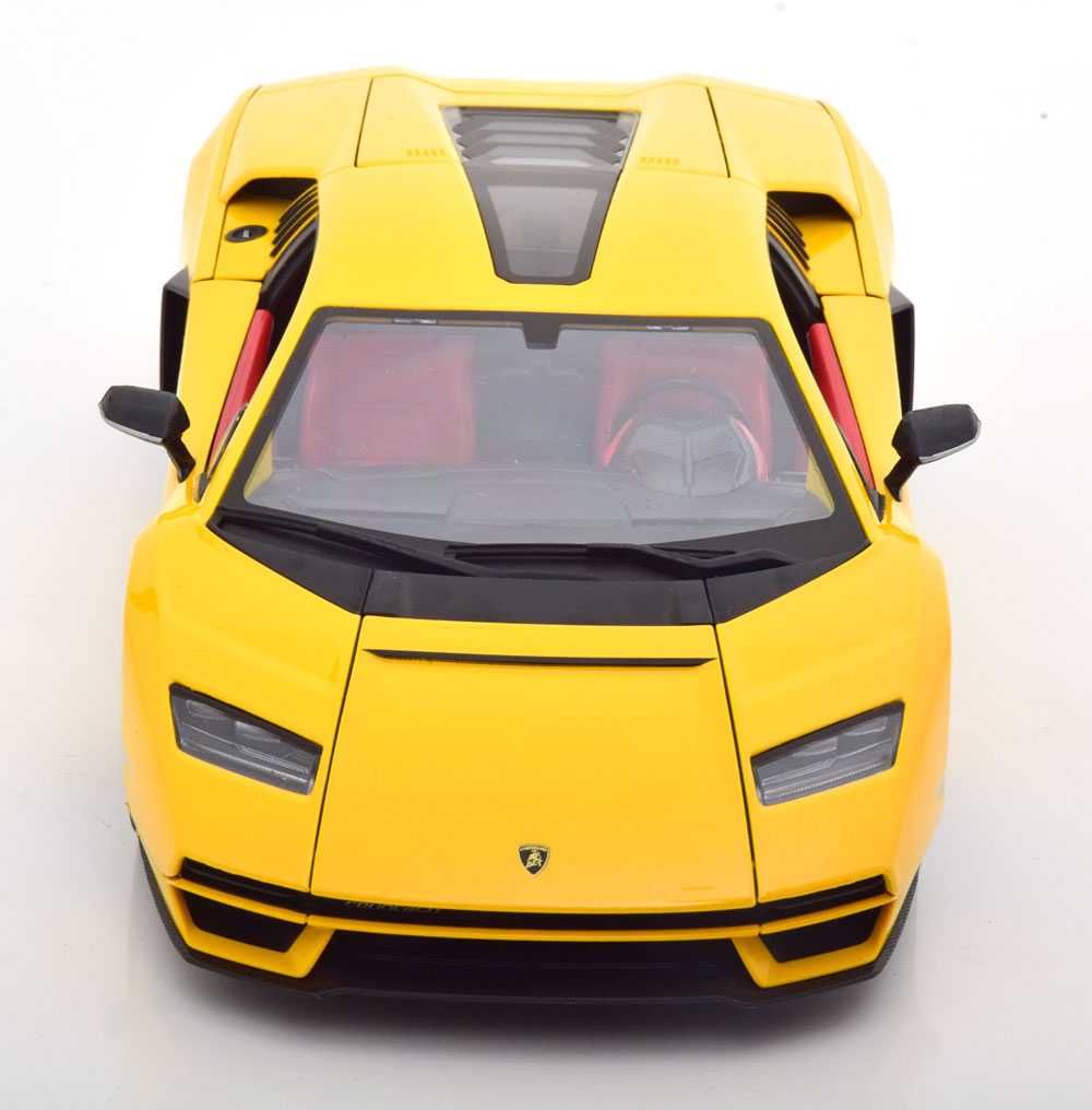 Model 1:18 Maisto Lamborghini Countach LPI 800/4 2022 yellow