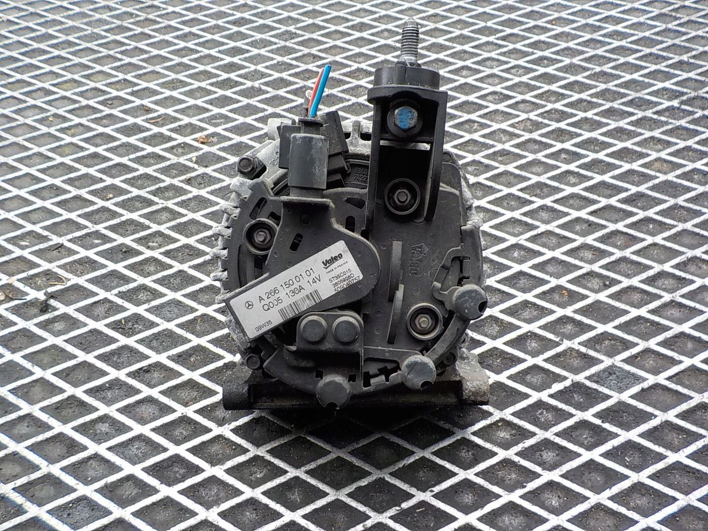 MERCEDES-BENZ KLASA A W169 1.5 B ALTERNATOR A2661500101 UWAGA OPIS