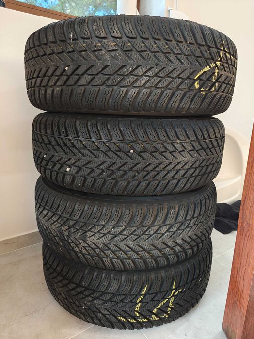 Felgi  Renault  Dacia tmps zima Nokian r15