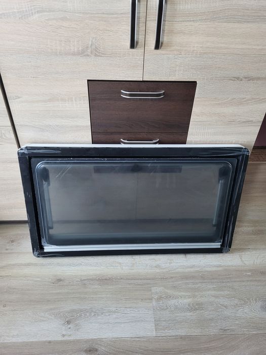 Okno do przyczepy, camera, kampera