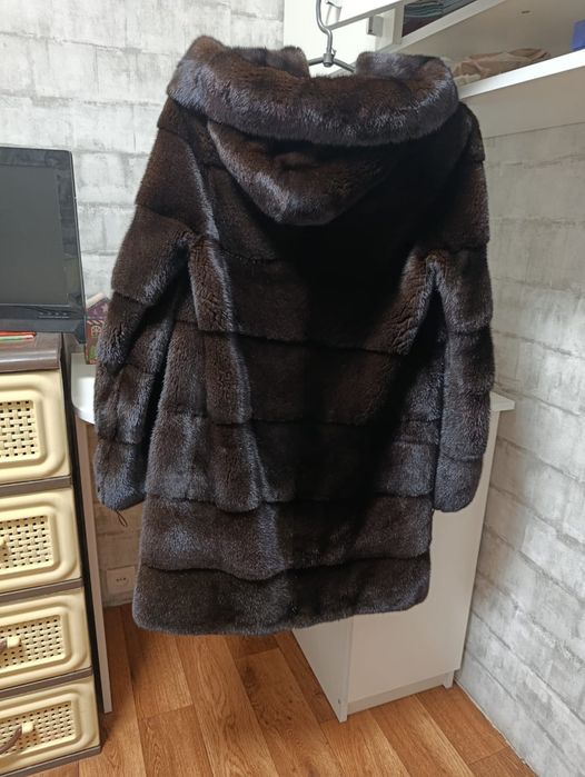 Шуба Норка натуральная