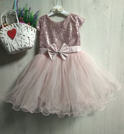 Платье для маленьких модниц