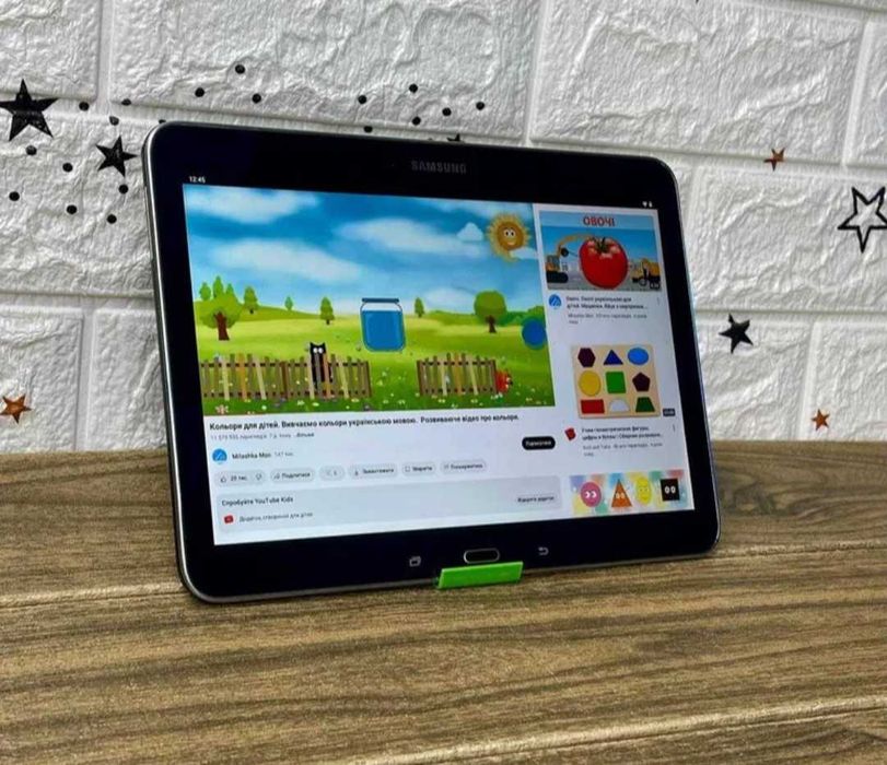 Планшет Samsung 10 дюймів