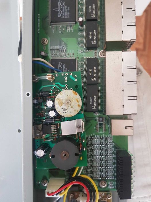 Комутатор Switch 16001 Fi-EA на запчасти