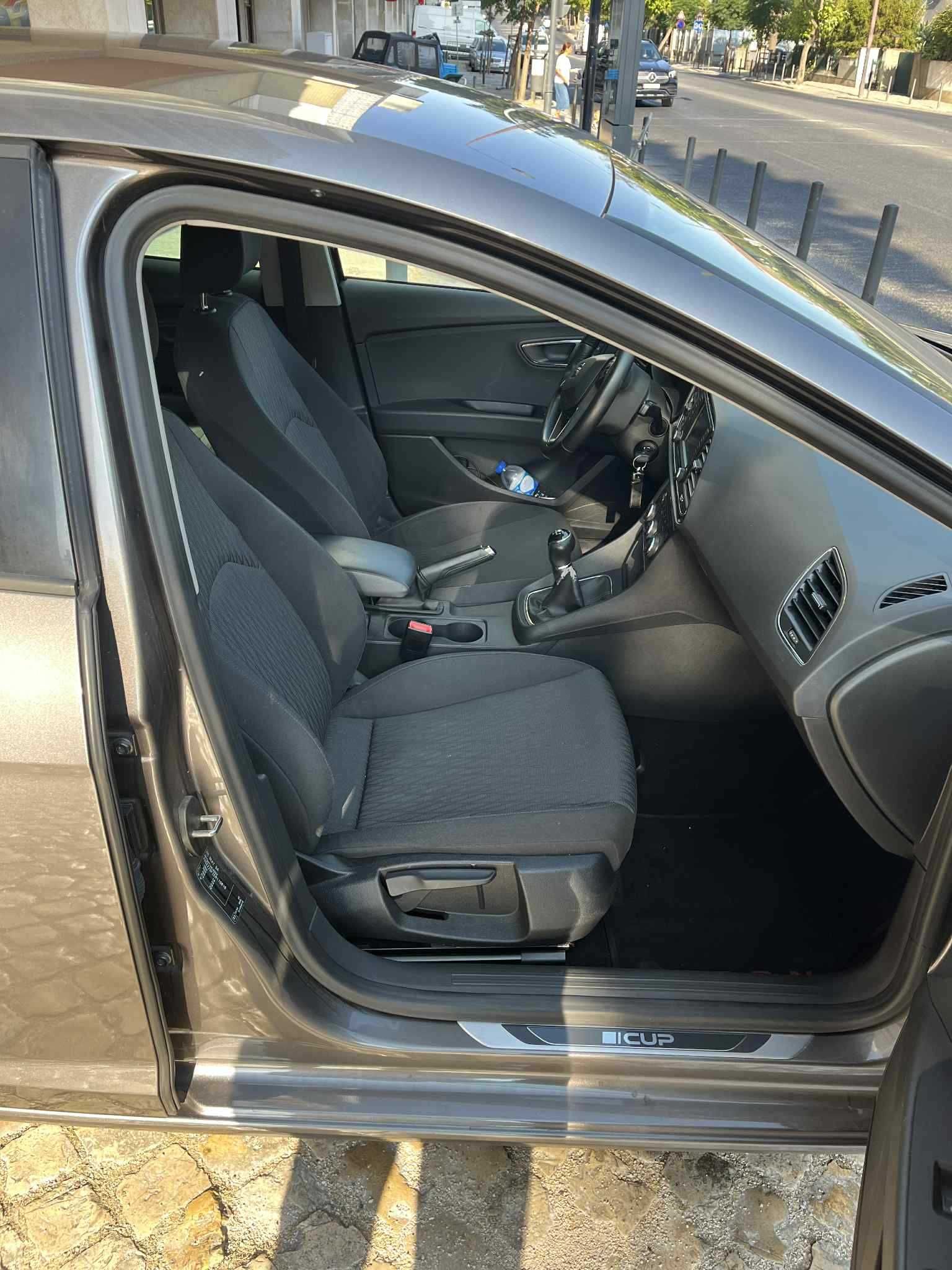 Seat Leon 1.6 TDI 5f PACK STYLE só 69mil KM!!