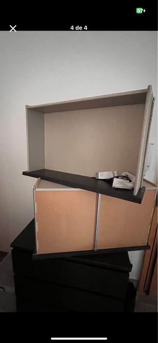 Comoda preta para arrumacoes