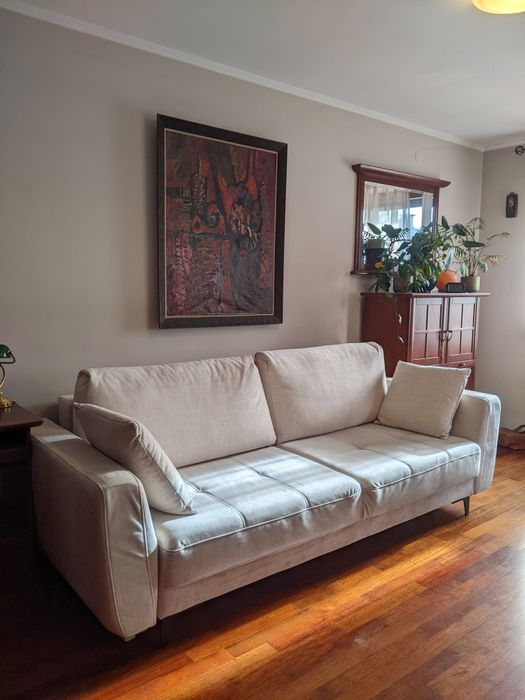 Kanapa z funkcją spania. Materiał plamoodporny.