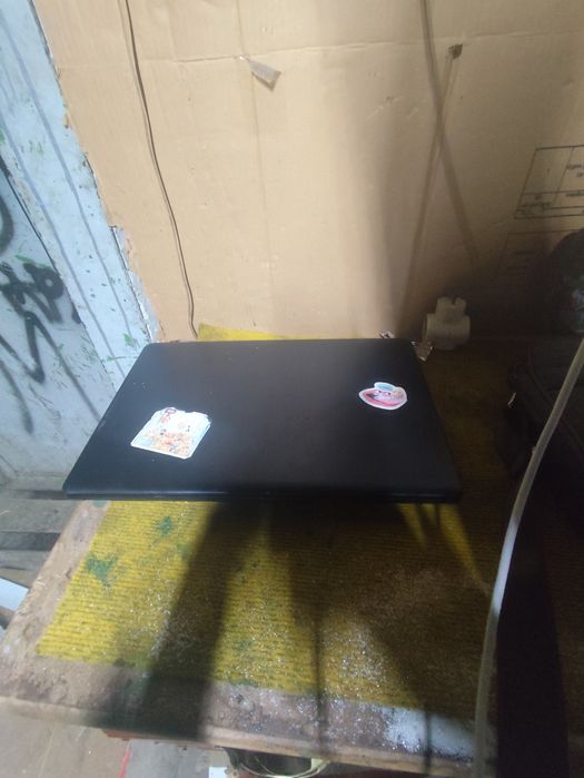 Продам ноутбук acer aspire e1 522