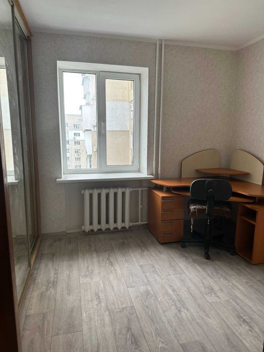 Продам квартиру на Таирова 4 ком 78 м2