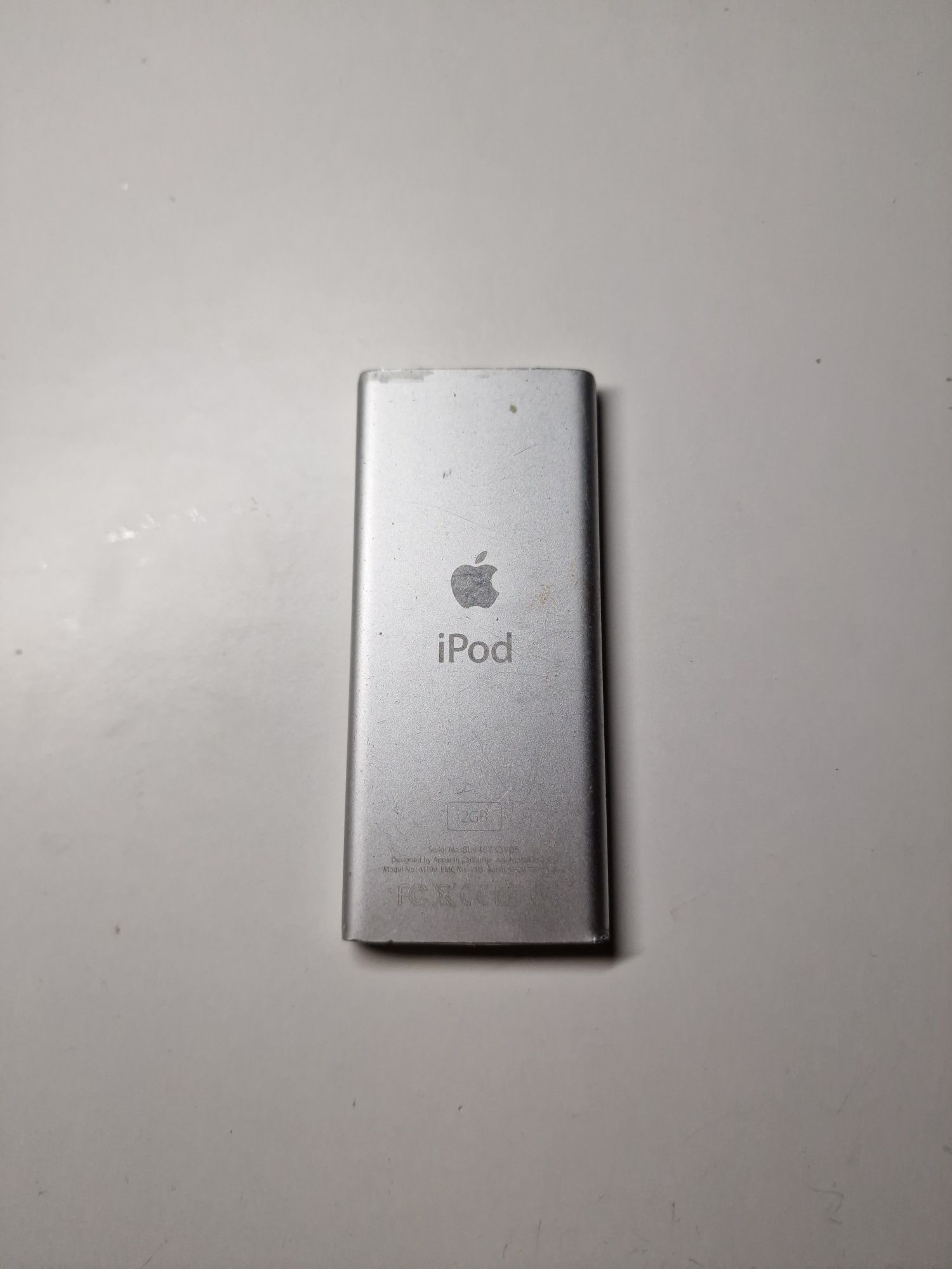 iPod Nano 2 2GB A1199 + Sigma R1 Comfortex+