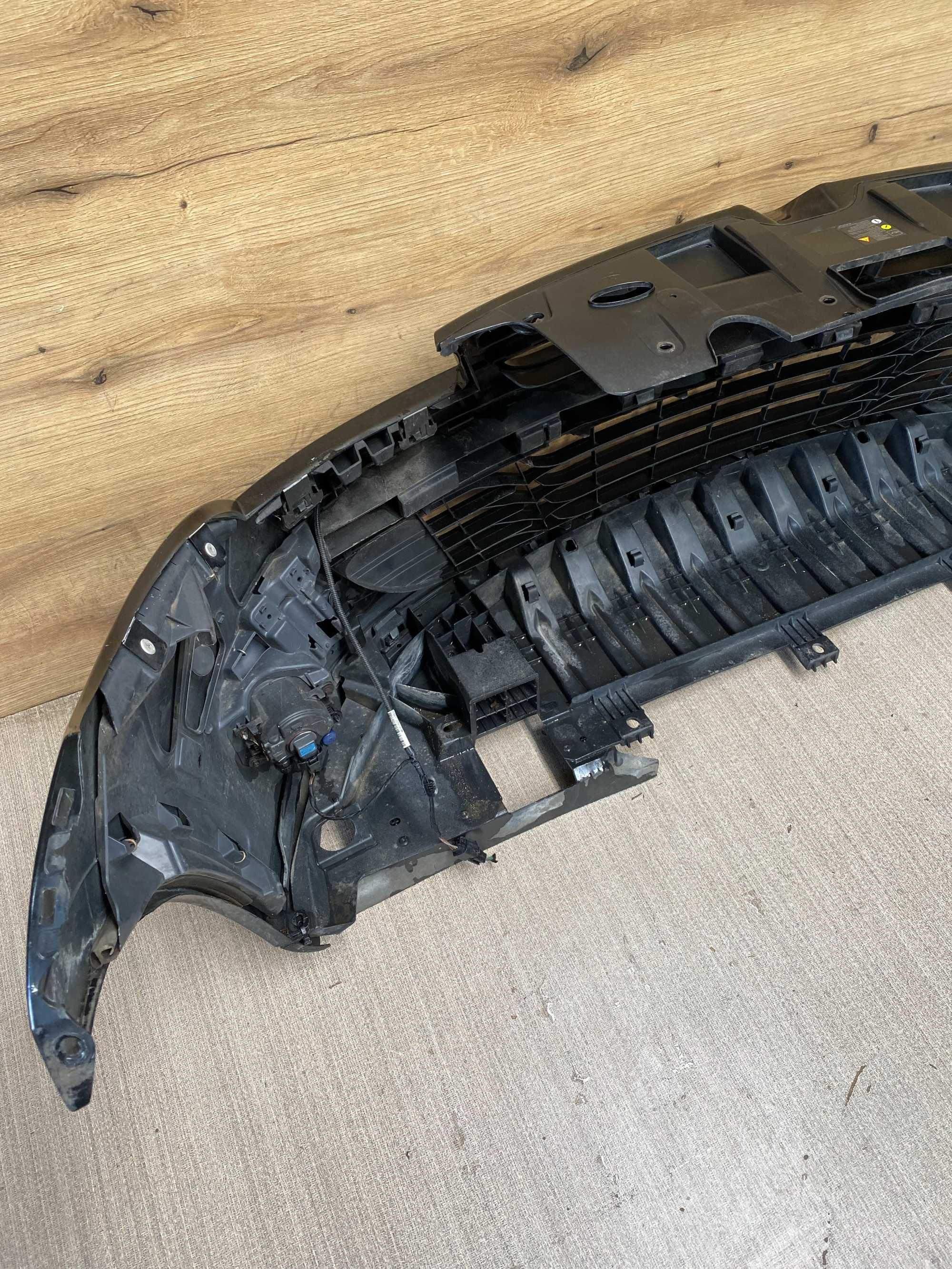 zderzak przedni renault megane III kolor tegne