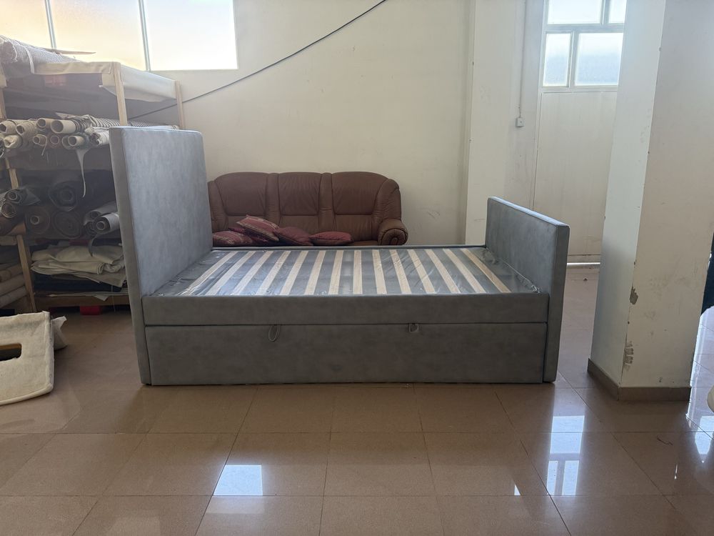 Cama Estofada de gavetão dupla | juvenil