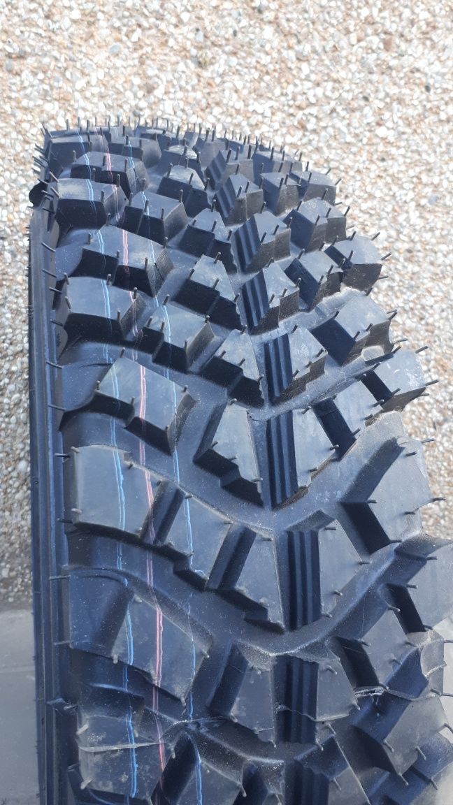 Opony 225/70r15 TERENOWE 4x4 Bieżnikowane