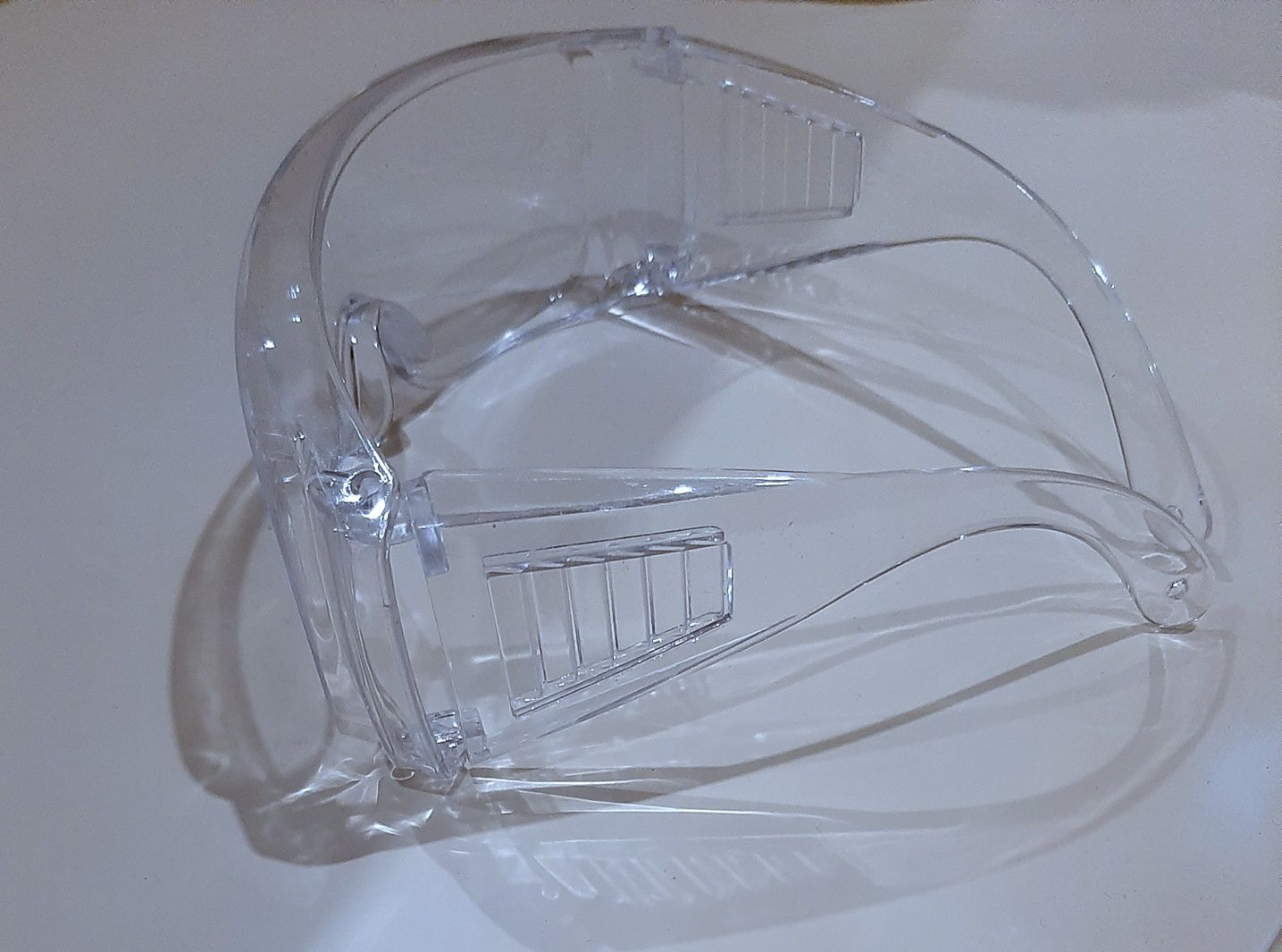 Прозрачные защитные очки Lahti Pro