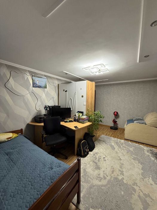 Продаж затишної 3-к квартири з гаражем вул. Кам’янецька 
ID: 40910