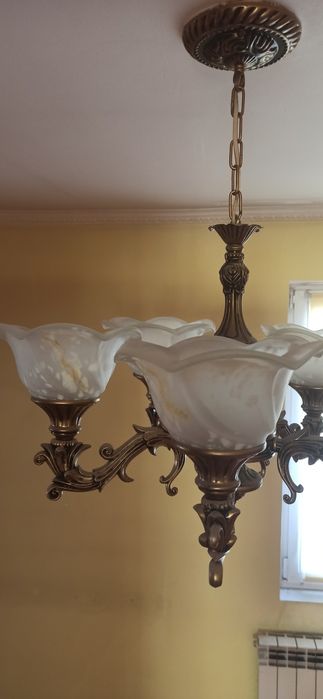 Продам люстру  для дома