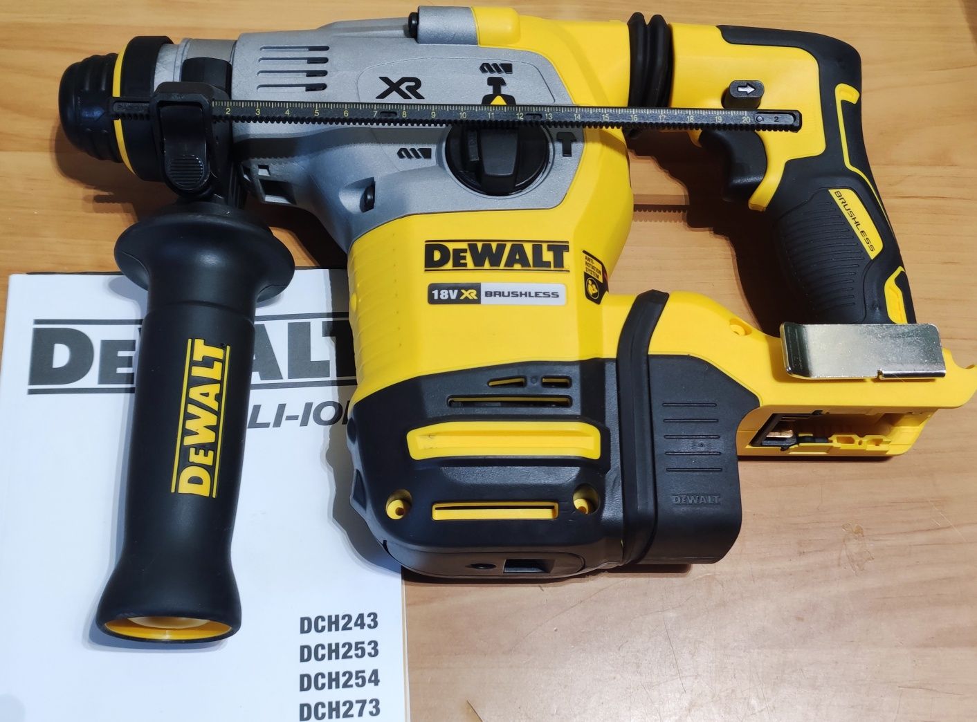 Dewalt dch283 Made in Czech Republic оригінал із Англії