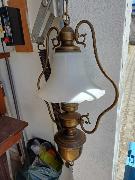 Candeeiro de teto em latão