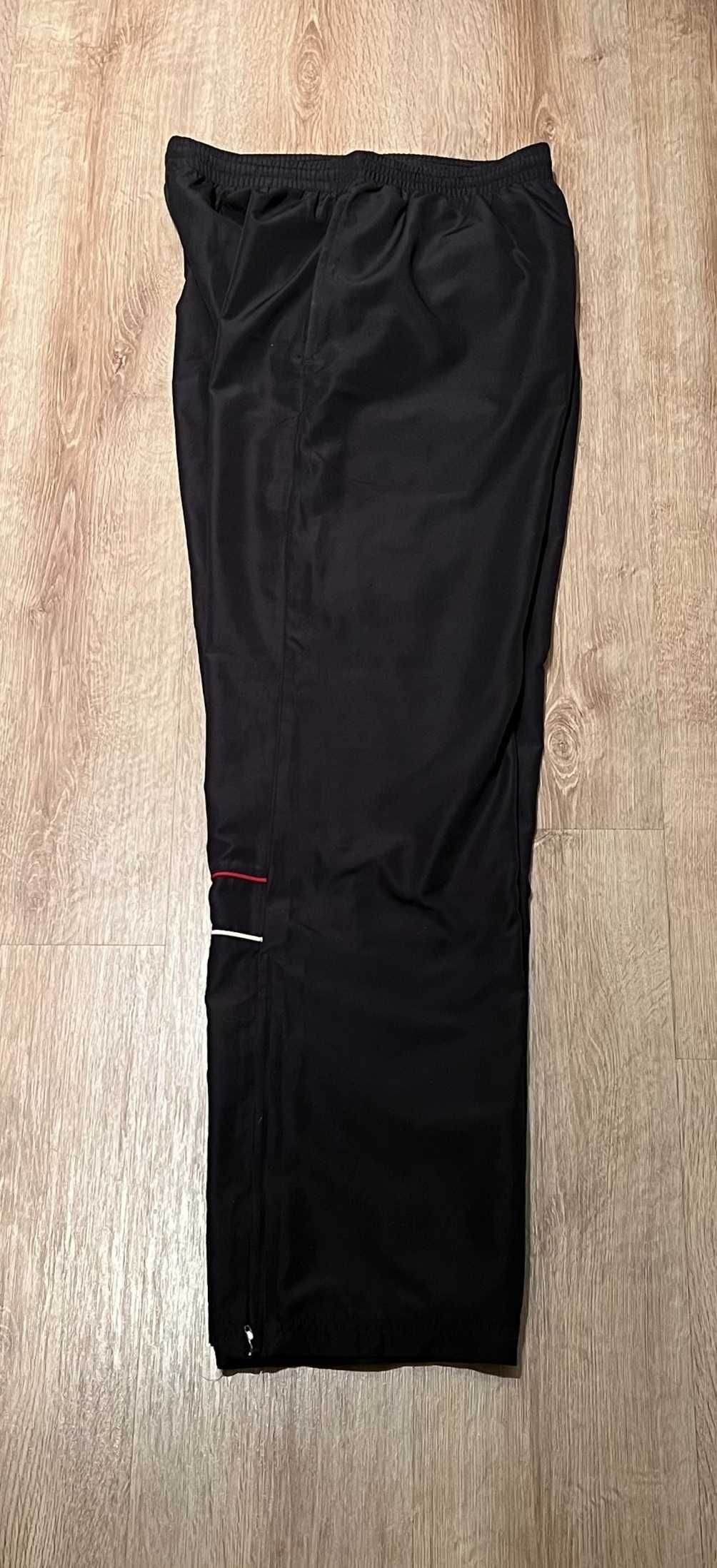 Czarne spodnie dresowe męskie Reebok, rozmiar M