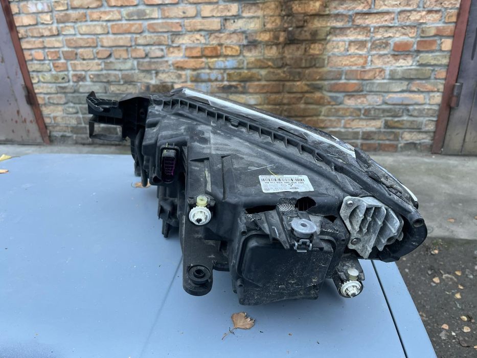 Фара пассат B9 USA