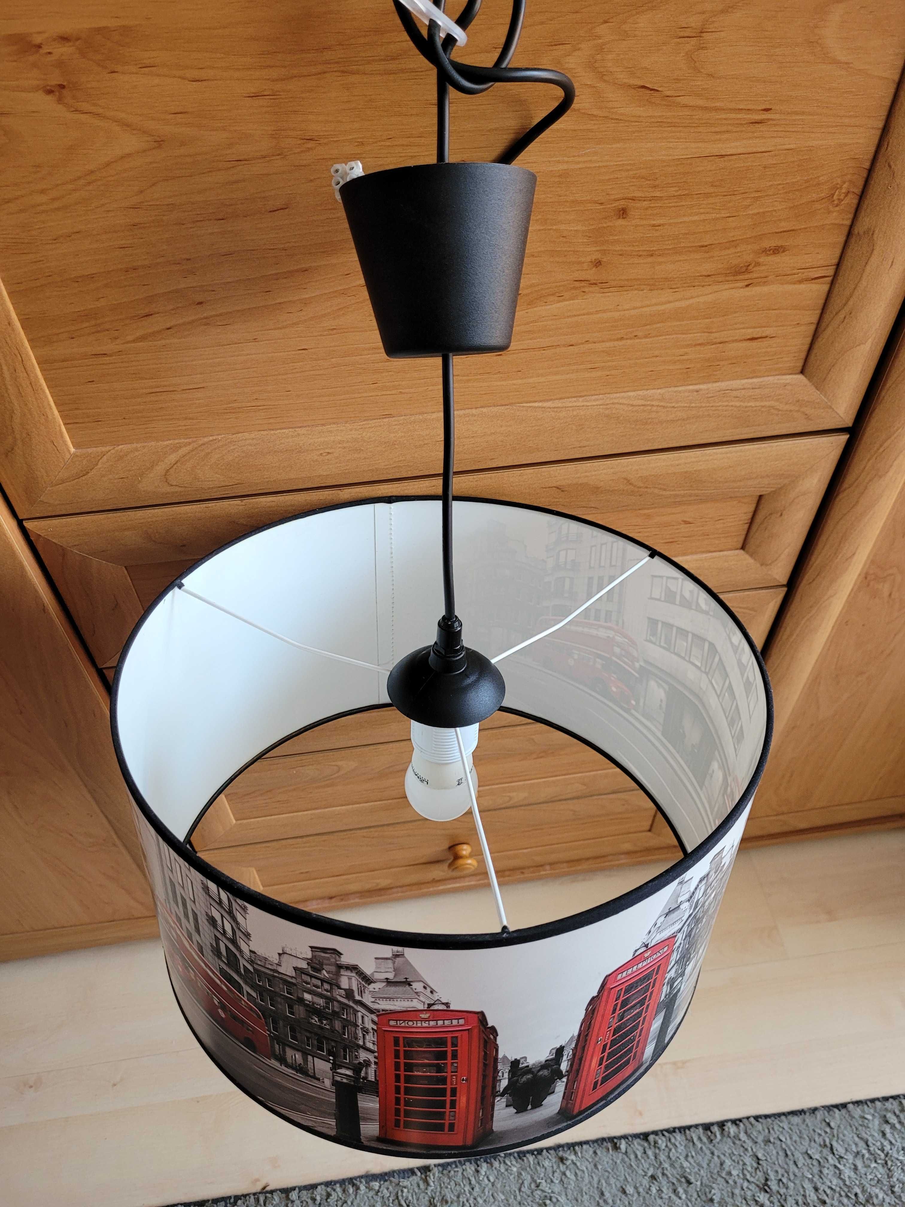 Lampa wiszącą  / żyrandol Londyn