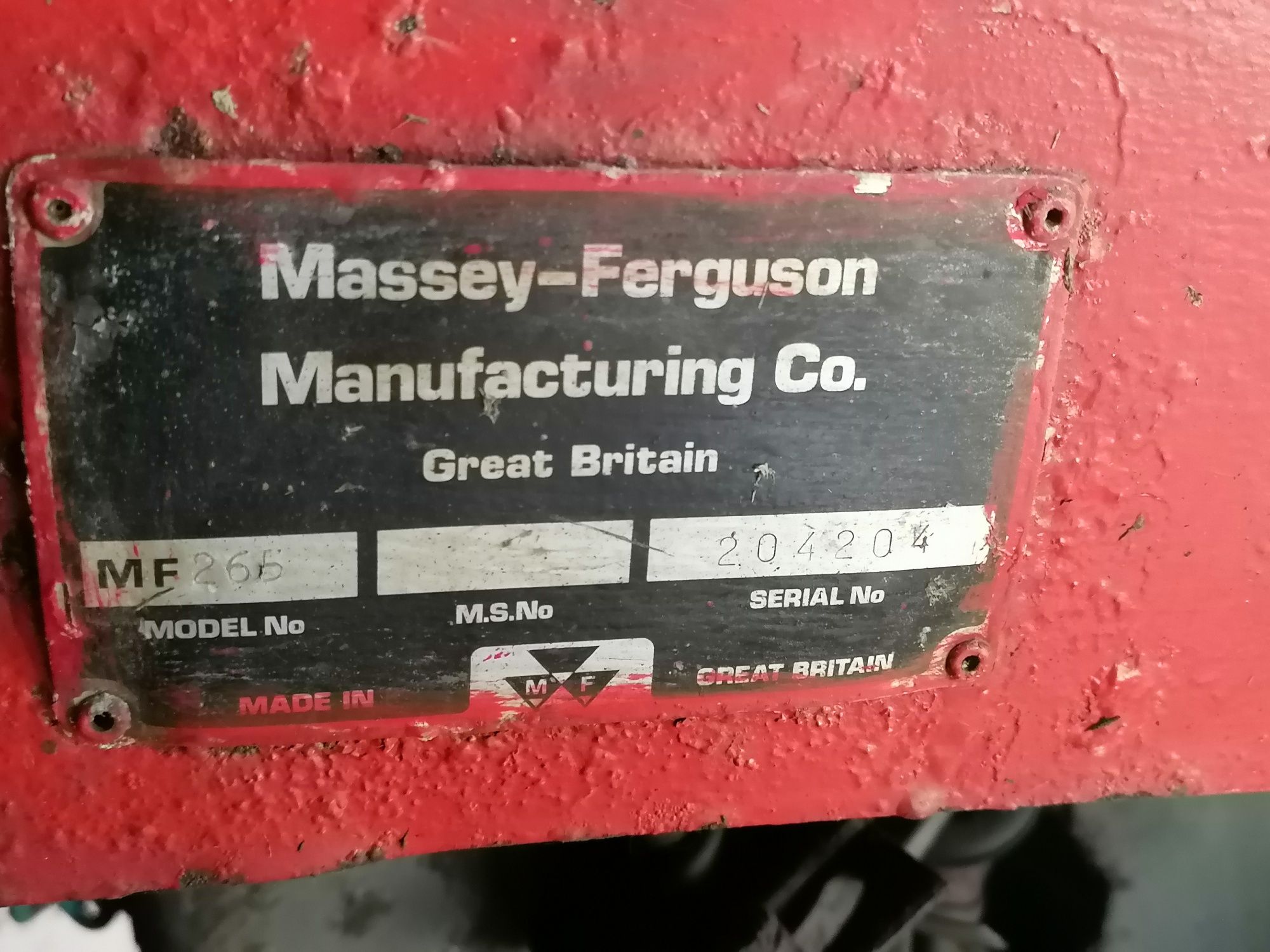 Trator Massey-Ferguson 65Cv