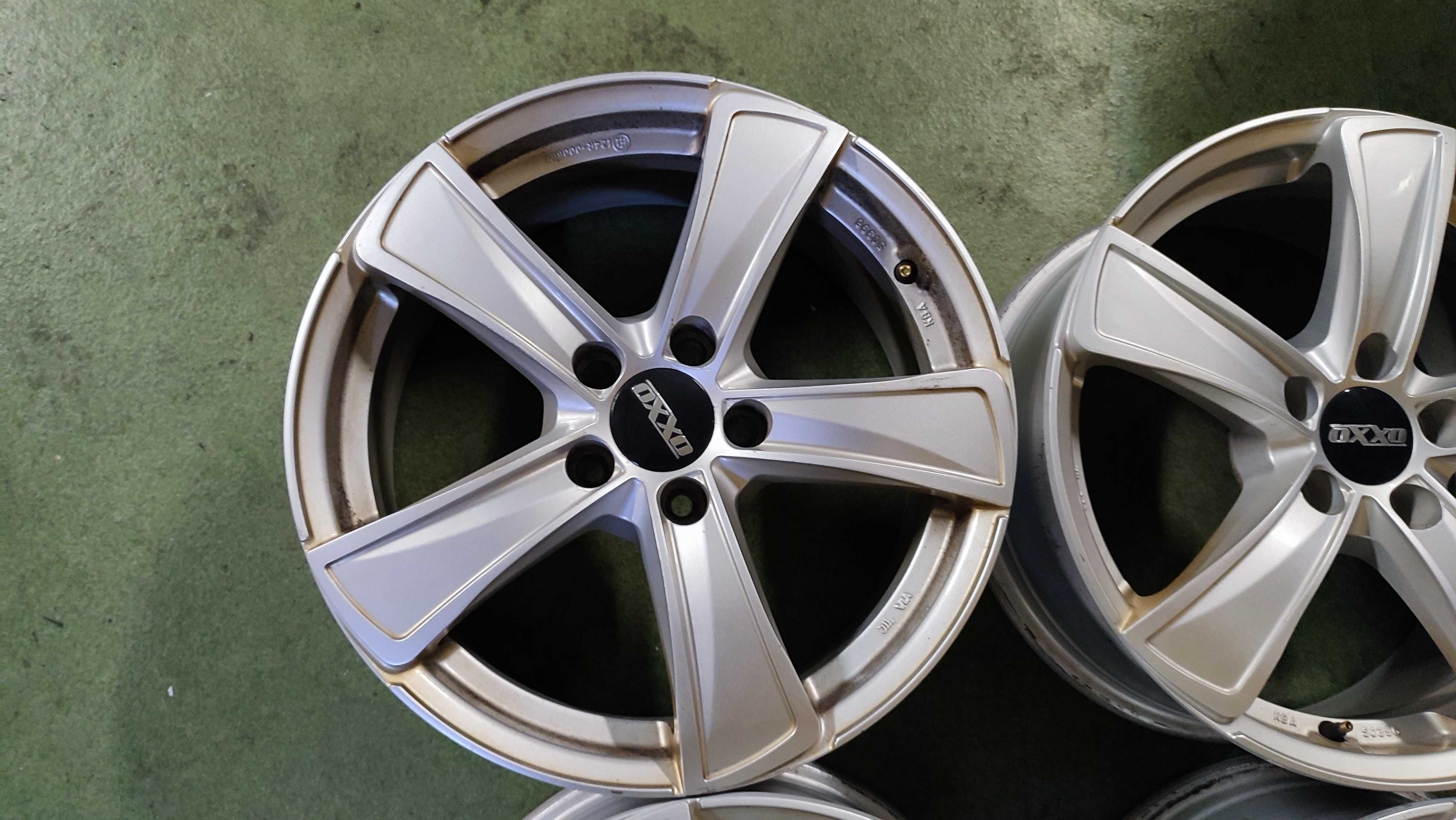 Felgi aluminiowe 17'' Oxxo 7Jx17 5x112x57,1mm ET40 Vw Audi Seat Skoda
