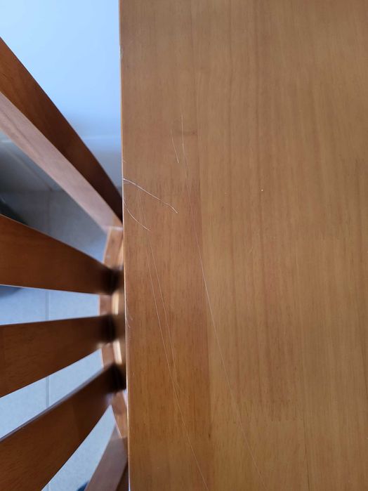 Mesa e cadeiras de jantar madeira maciça