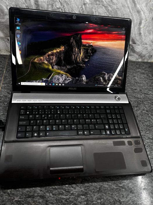 Игровой ноутбук ASUS N71JQ i7 8GB SSD