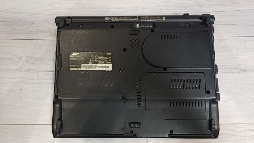 Ноутбук Samsung np-r20, восстановление или запчасти