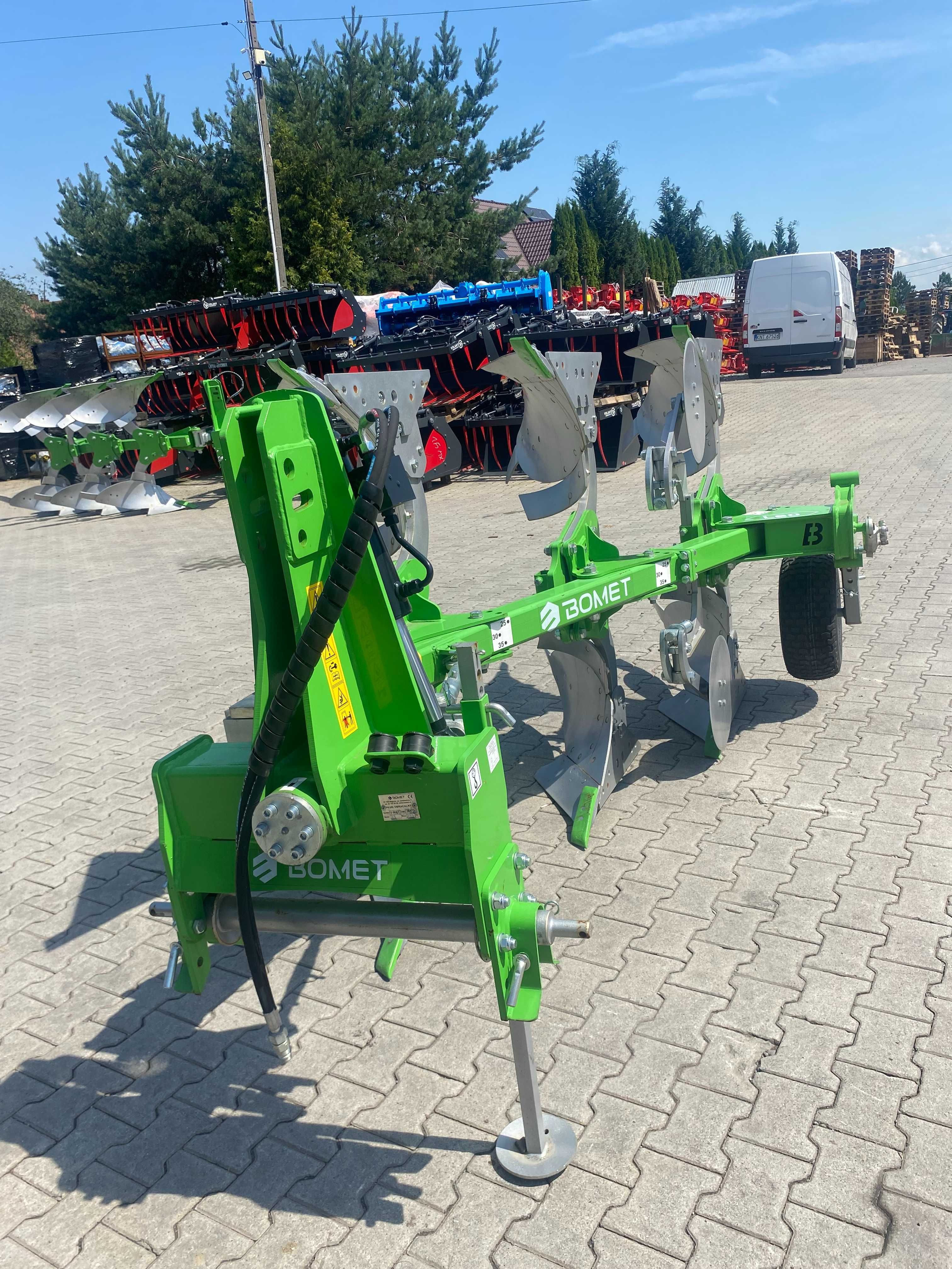 Pług obracalny Leo Bomet 2+1