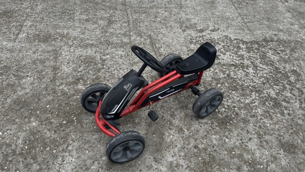 Дитячий педальний карт