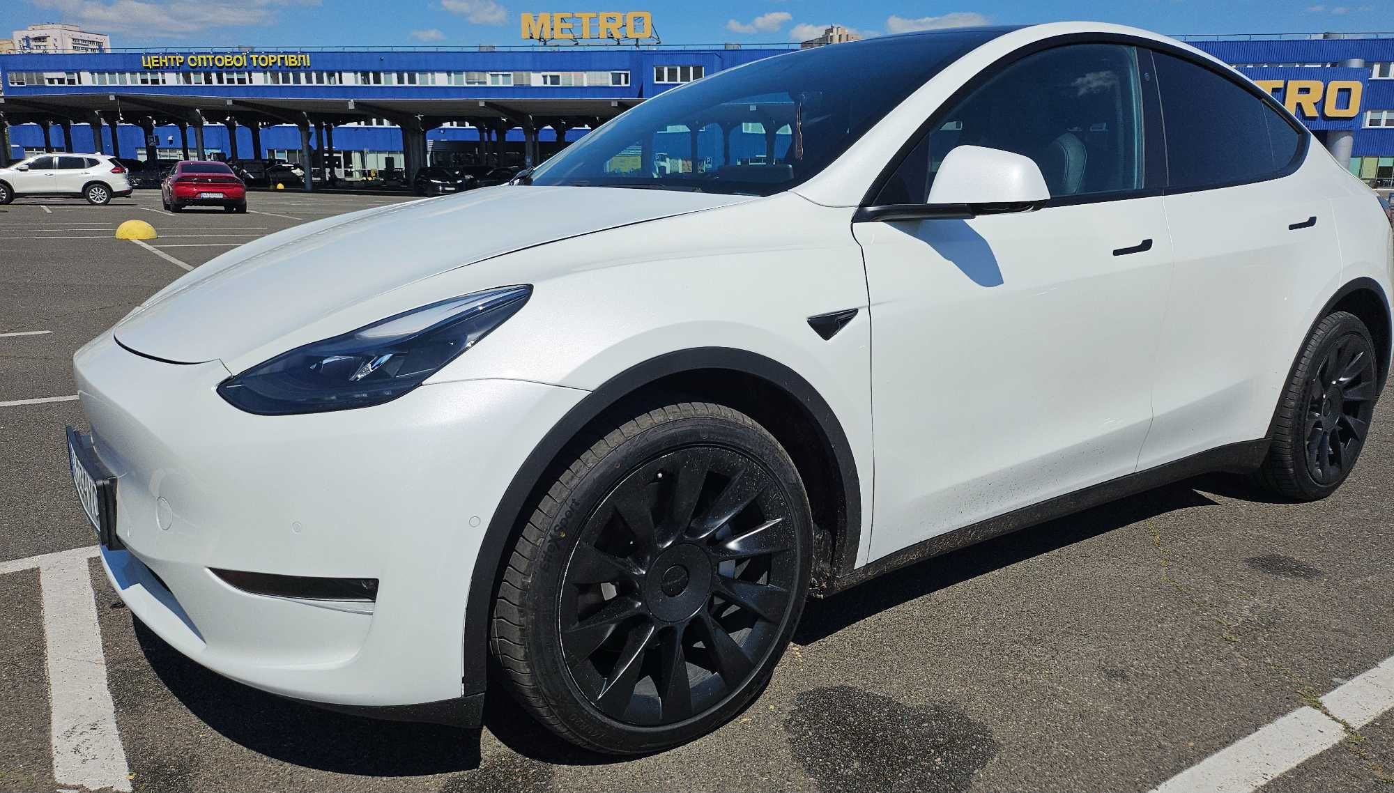 Продам машину Tesla Model Y 2020