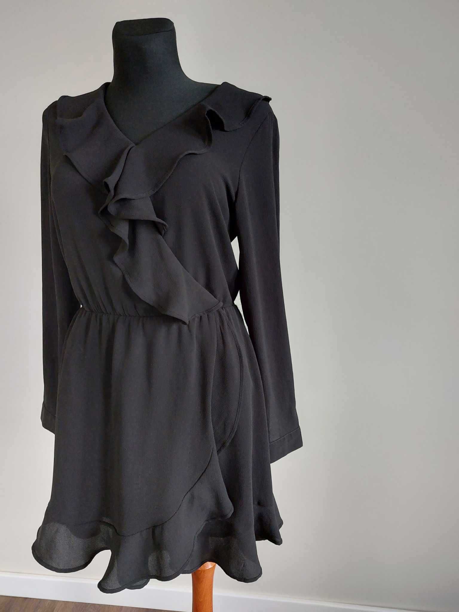 Object czarna sukienka mini z falbanami kopertowa 36
