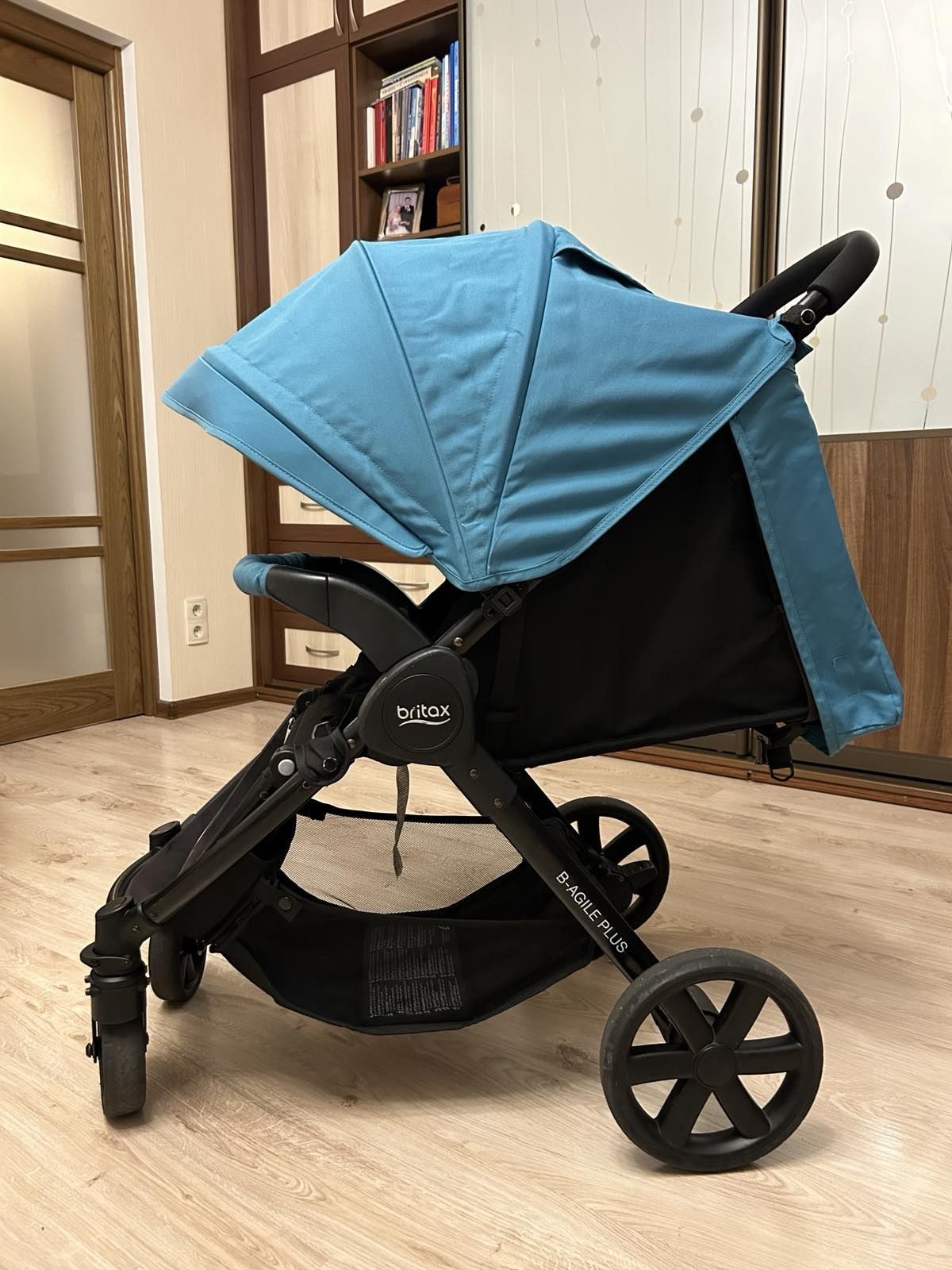 Дитячий візок (коляска), прогулянкова, компактна Britax B-Agile Plus