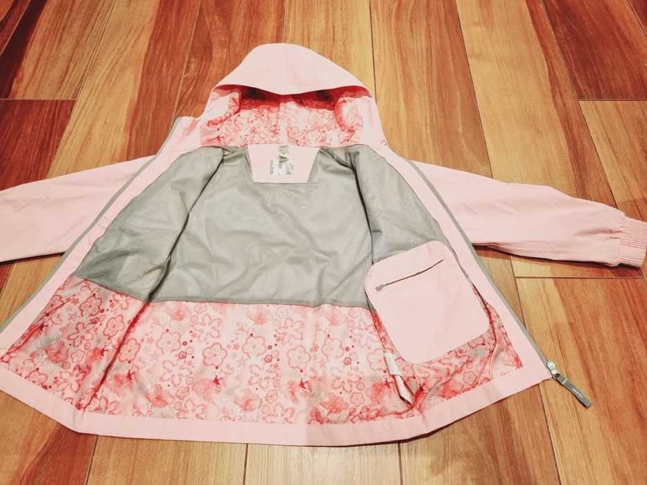 Kurtka R 122/128/134 DECATHLON QUECHUA przejściowa  kaptur róż