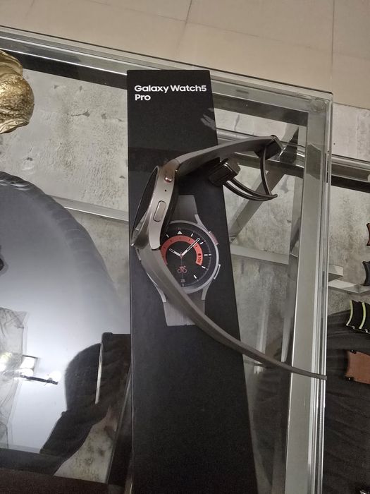 Smartwatch samsung watch pro 5 + extras