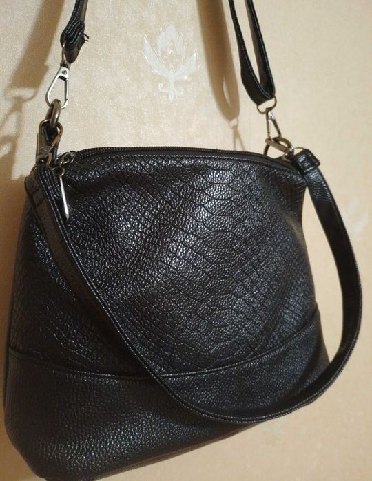 Сумка кросбоді 3 відділення