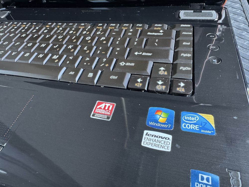 Lenovo Y560 | i7 | 4GB RAM | Uszkodzona grafika | Bez HDD