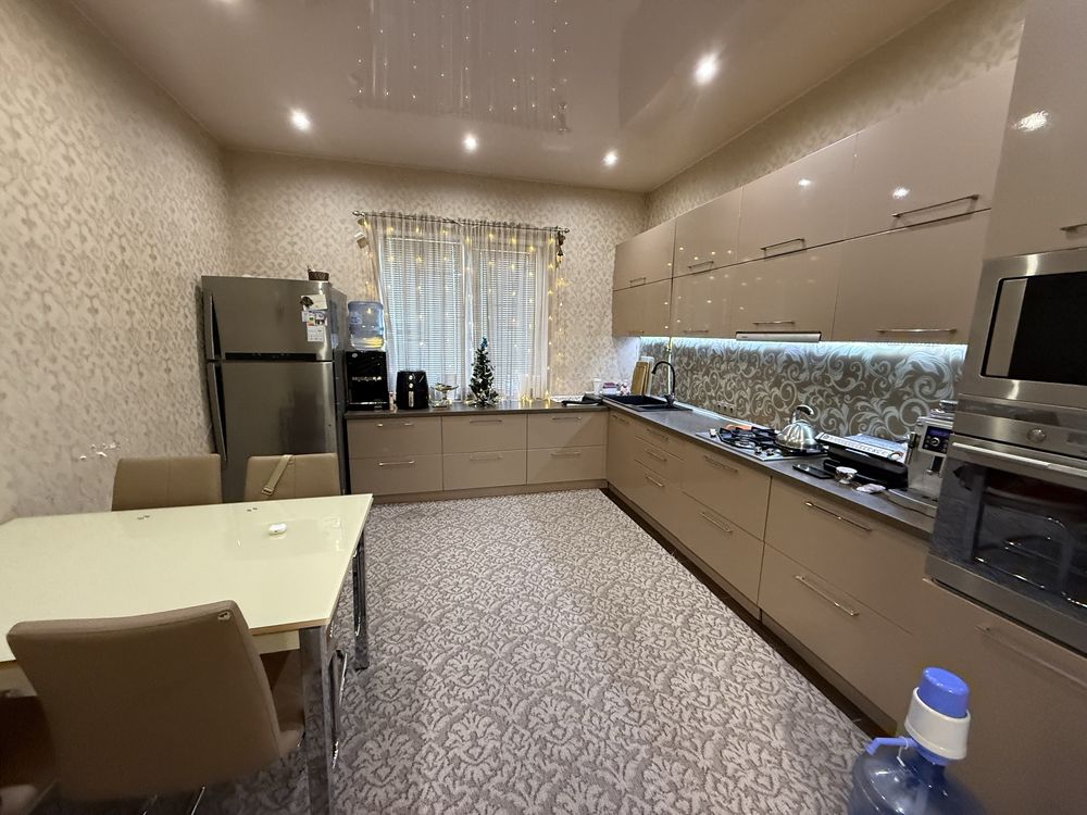 Продаю отличный дом 220м2 ул Галициновская