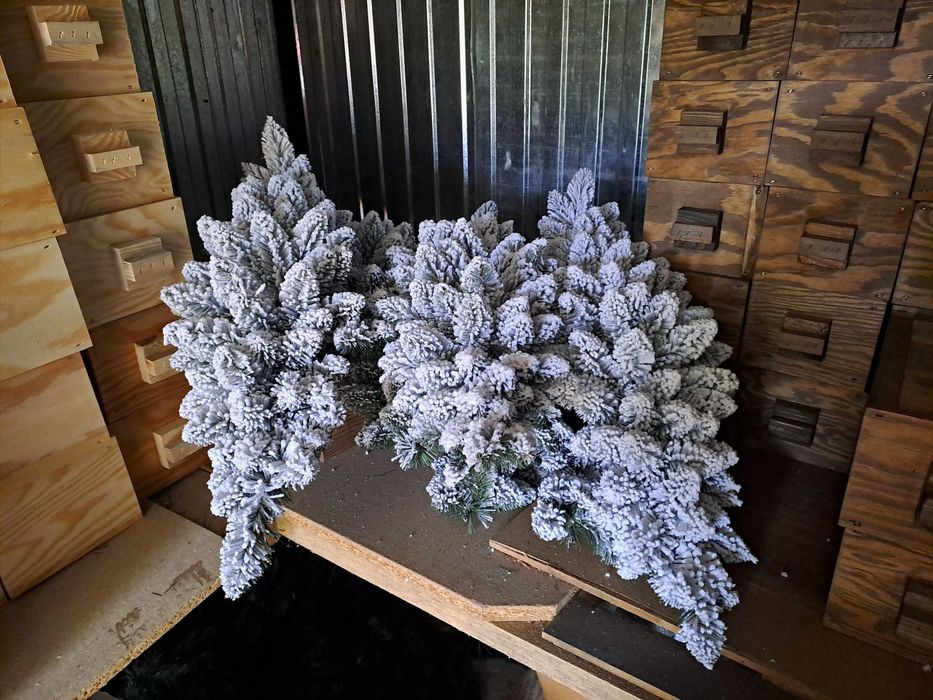 Girlandy ,Wianki  świąteczne na drzwi , stół