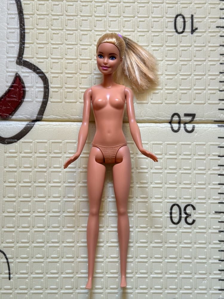 Барбі красуня barbie пласка стопа + одяг, аксесуари