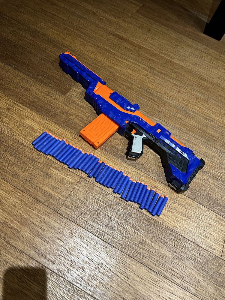 Nerf Delta Trooper + 35 strzałek